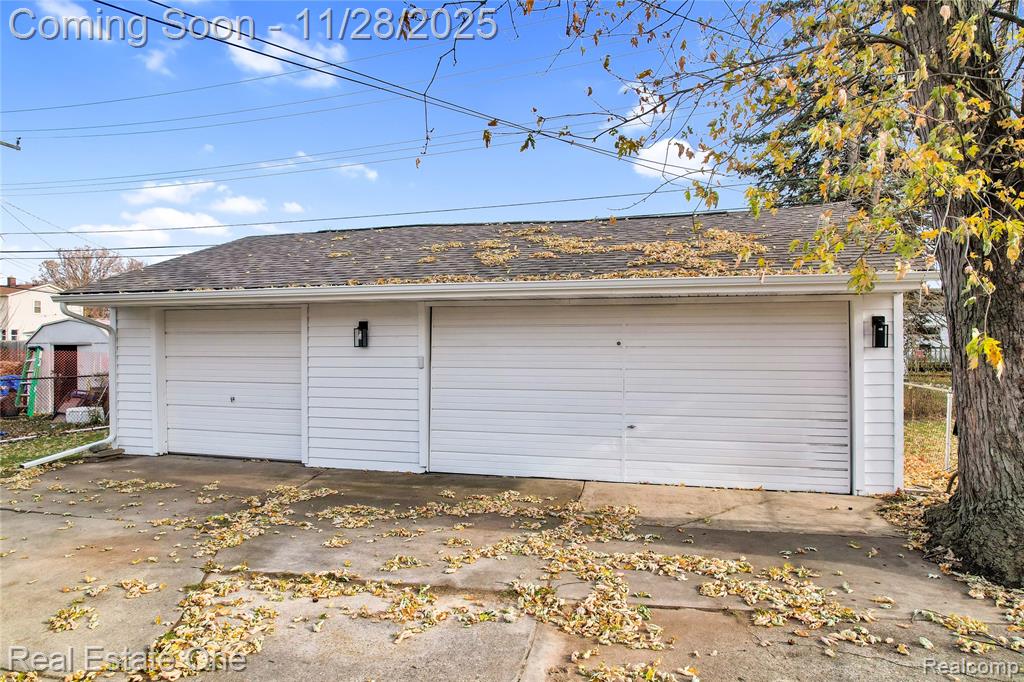 556 Harrison Street, Garden City, MI — Photo 4