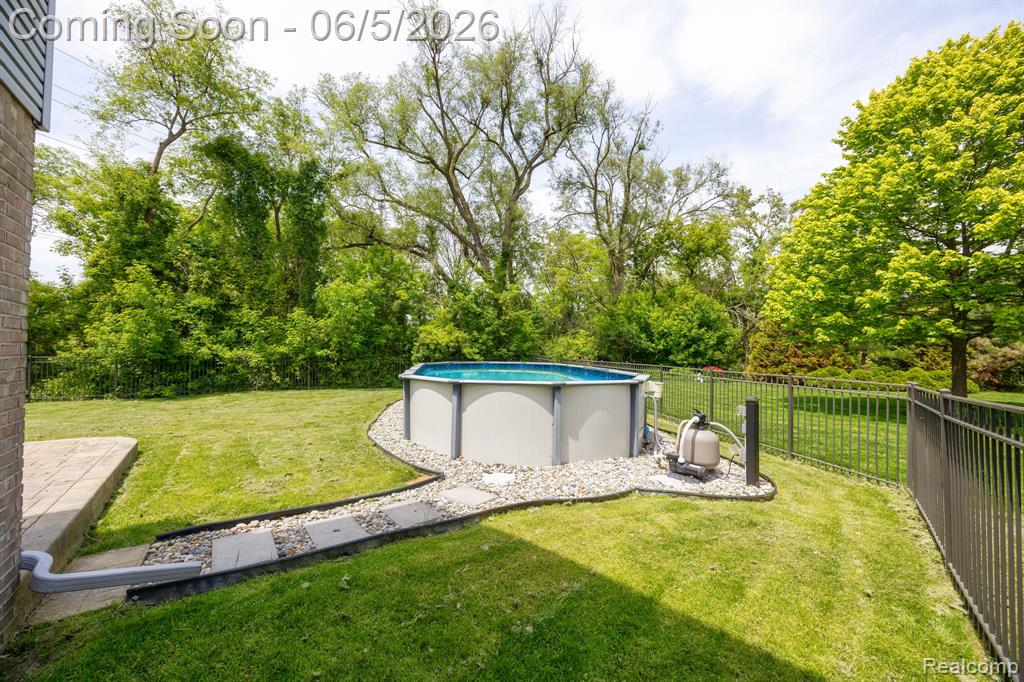 932 River Court, Wyandotte, MI 48192 — Photo 14