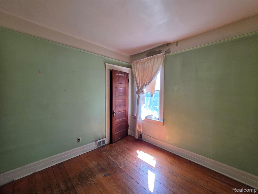 6081 Comstock Street, Detroit, MI 48211 — Photo 16