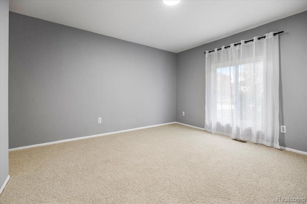 7491 CORBETT Drive, Canton, MI 48187 — Photo 20