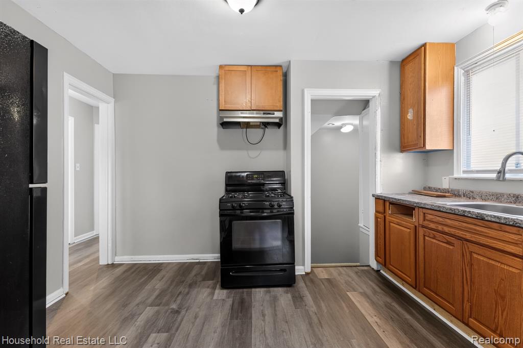 6370 Brace Street, Detroit, MI 48228 — Photo 2