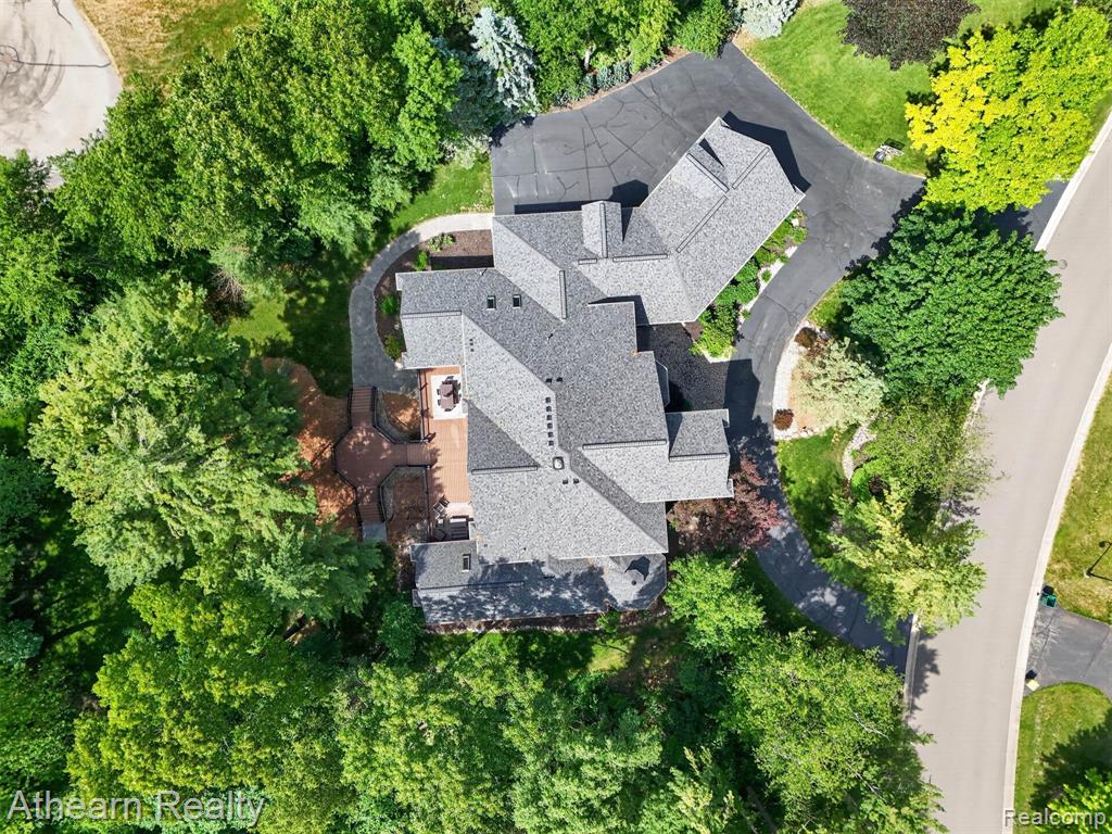 5326 Lake Forest Boulevard, Brighton, MI 48116 — Photo 21