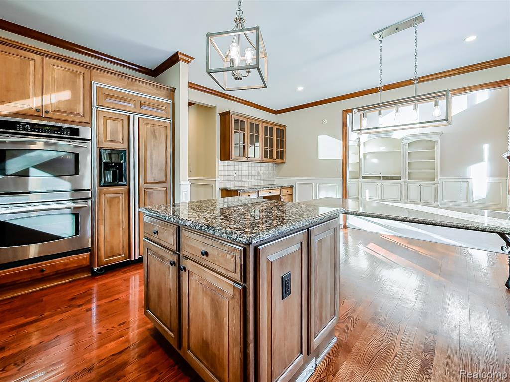 7364 Essex Drive, West Bloomfield, MI — Photo 39