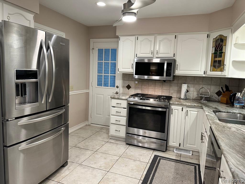 4387 PATRICK Road, West Bloomfield, MI — Photo 36