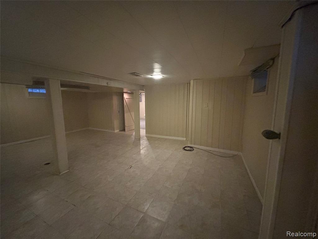 8060 HOUSE Street, Detroit, MI 48234 — Photo 37
