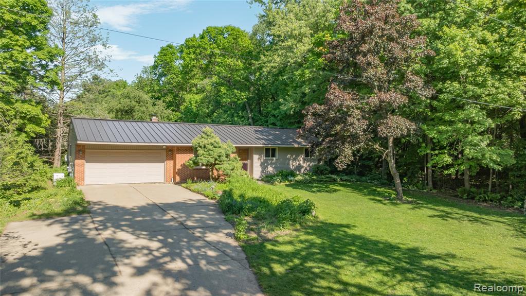 760 Waterbury Road, Highland, MI 48356 — Photo 3