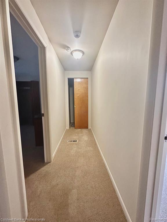 8709 CLARRIDGE Road, Clarkston, MI 48348 — Photo 20
