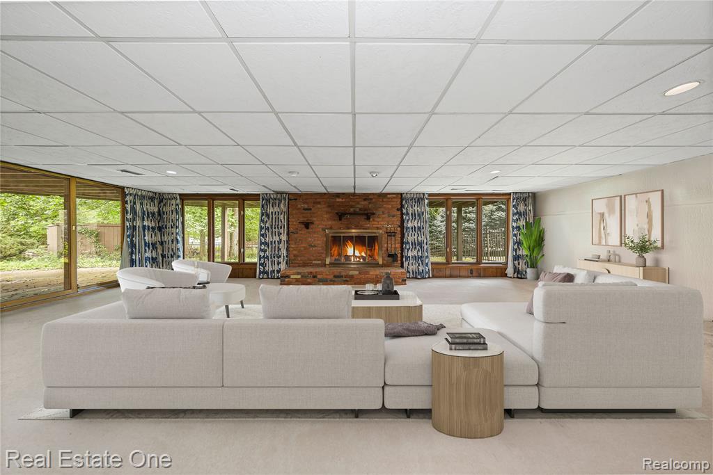 4279 Pine Lane, West Bloomfield, MI 48323 — Photo 24