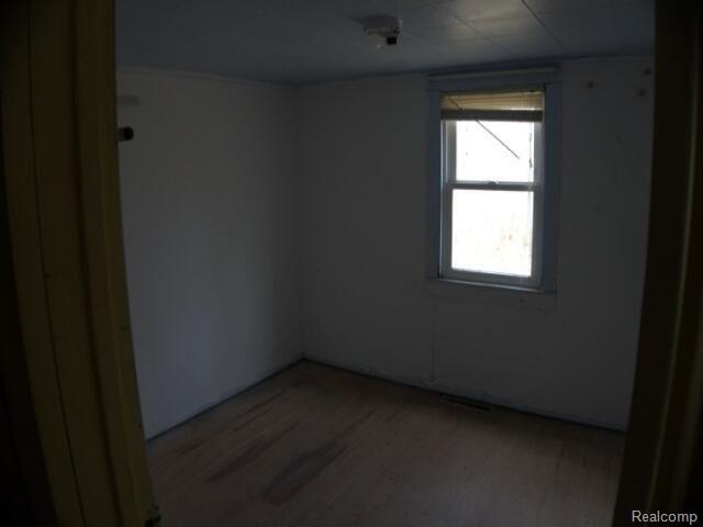 402 SEARLES Avenue, Benton Harbor, MI 49022 — Photo 17