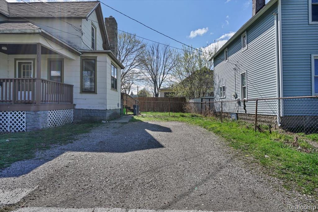 309 12th Street, Port Huron, MI 48060 — Photo 24
