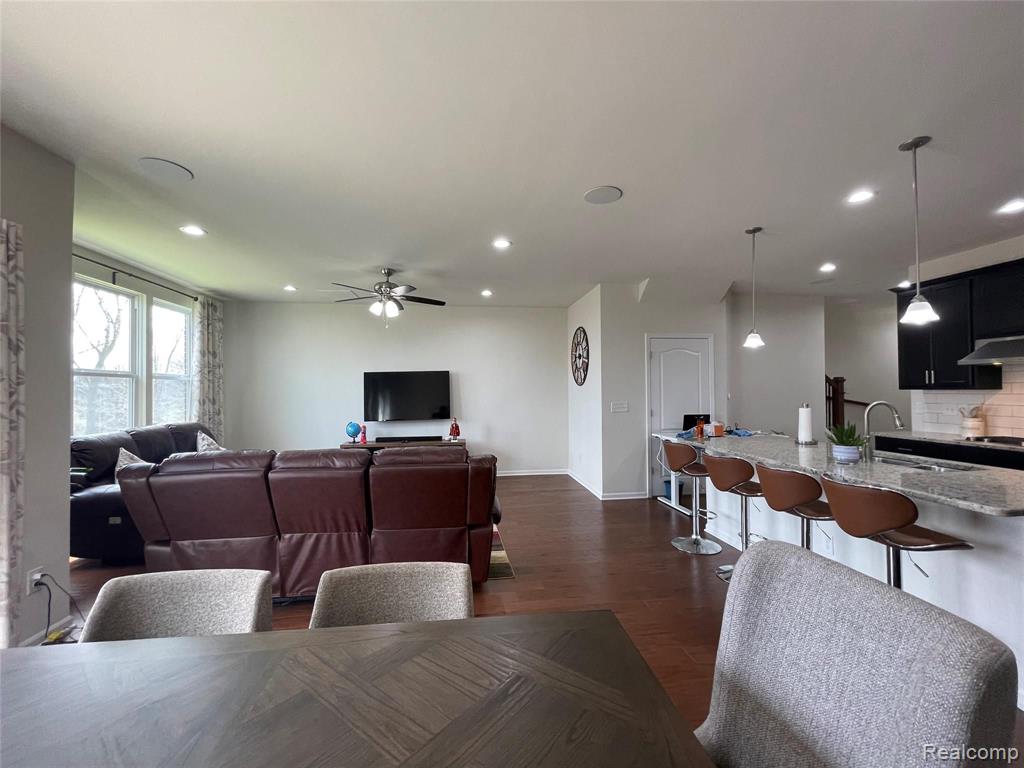 43591 CHANCELLOR LANE, Novi, MI — Photo 5