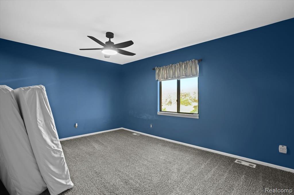 1570 Thayer Road, Ortonville, MI 48462 — Photo 16