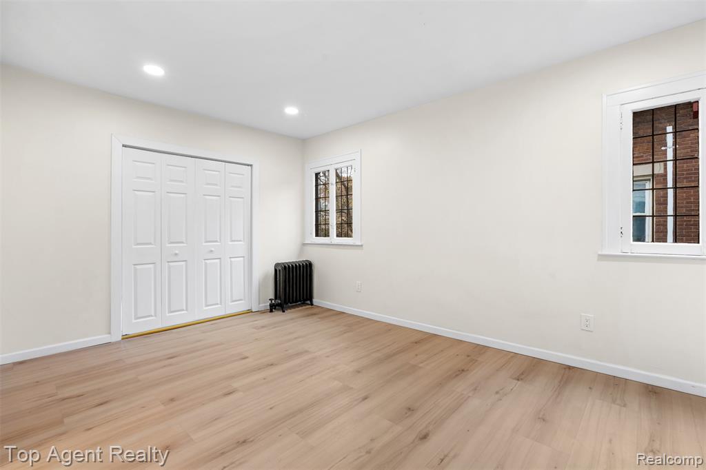 784 Barrington Road, Grosse Pointe Park, MI 48230 — Photo 24