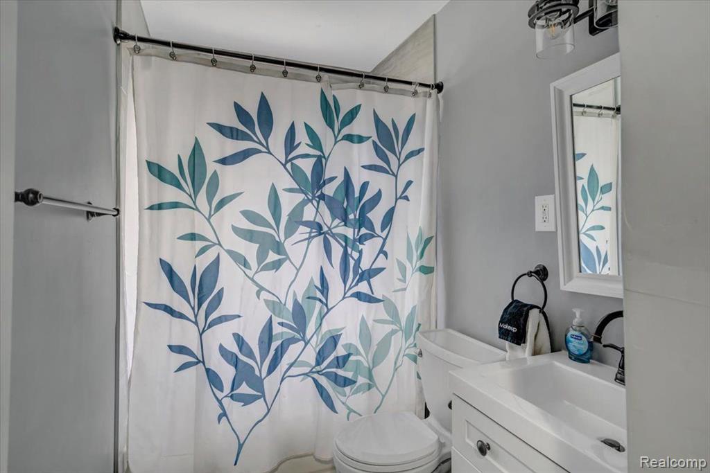 615 E WEBSTER Street, Ferndale, MI 48220 — Photo 22