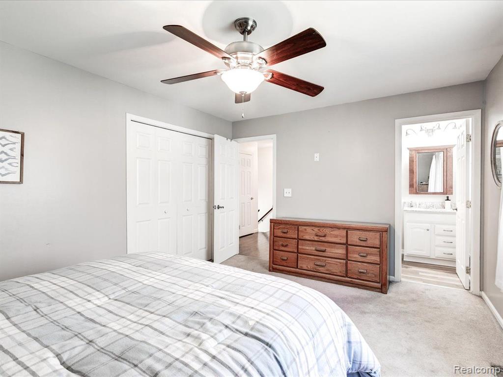 4188 OLD FORGE Drive, Fort Gratiot, MI 48059 — Photo 21