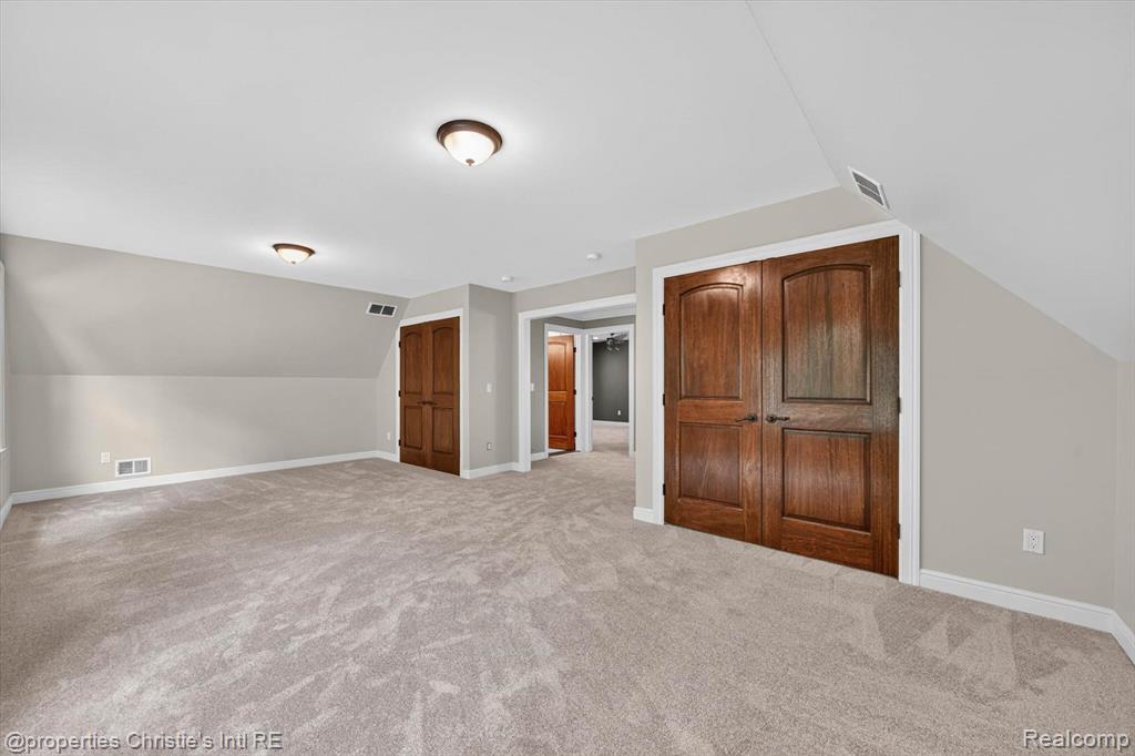 1330 Oxford Road, Beverly Hills, MI 48304 — Photo 28