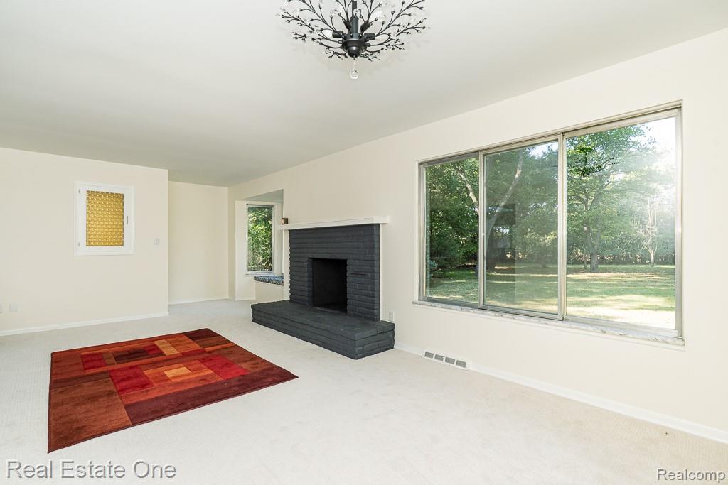 751 Troywood Drive, Troy, MI 48083 — Photo 17