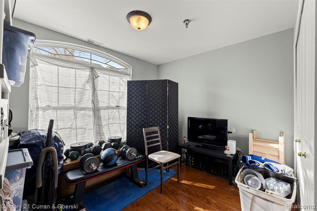 25445 Saint James, Southfield, MI 48075 — Photo 20