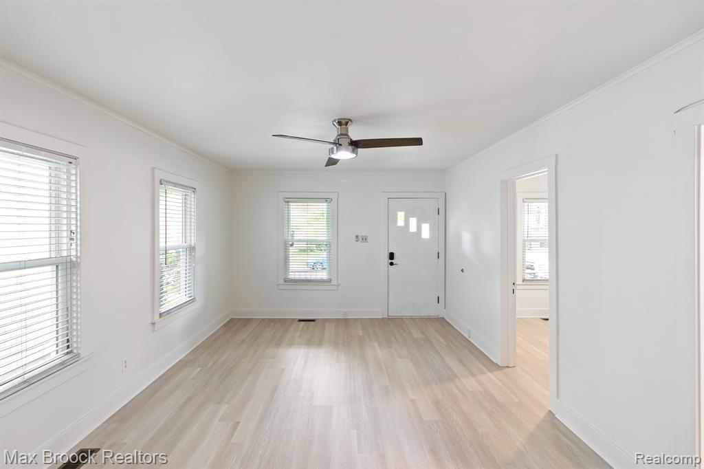 63 Maplefield Road, Pleasant Ridge, MI — Photo 9