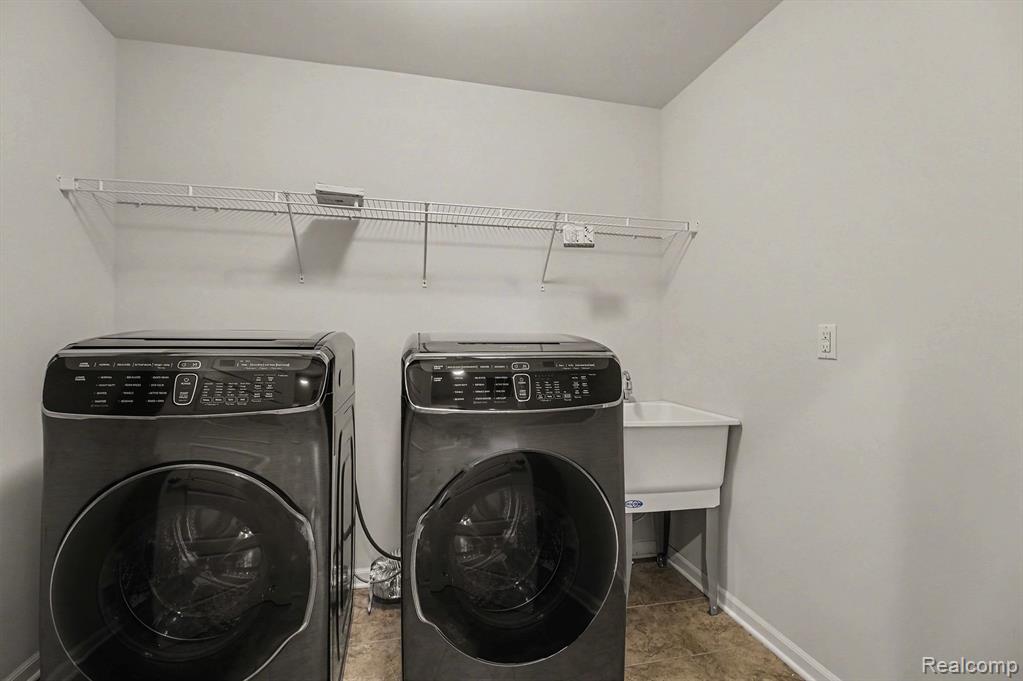 51529 Bloom Court, South Lyon, MI 48178 — Photo 30