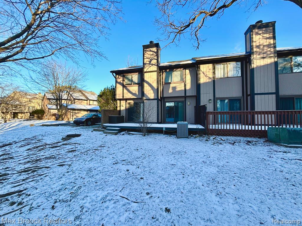 5238 BRETT, West Bloomfield, MI — Photo 2