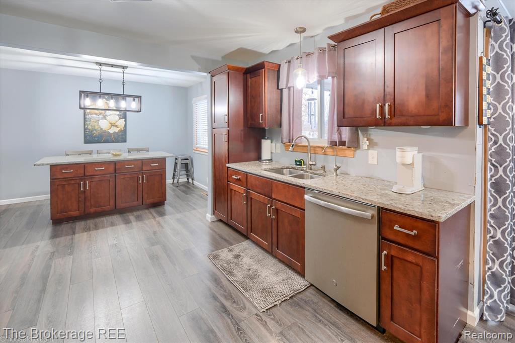 7310 Brewer Road, Flint, MI 48507 — Photo 23
