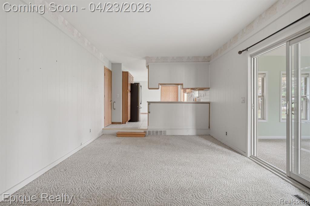 6236 McKenzie Drive, Flint, MI 48507 — Photo 11
