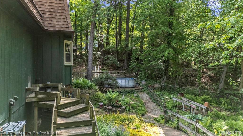 8873 Nepahwin Drive, Clarkston, MI 48348 — Photo 37
