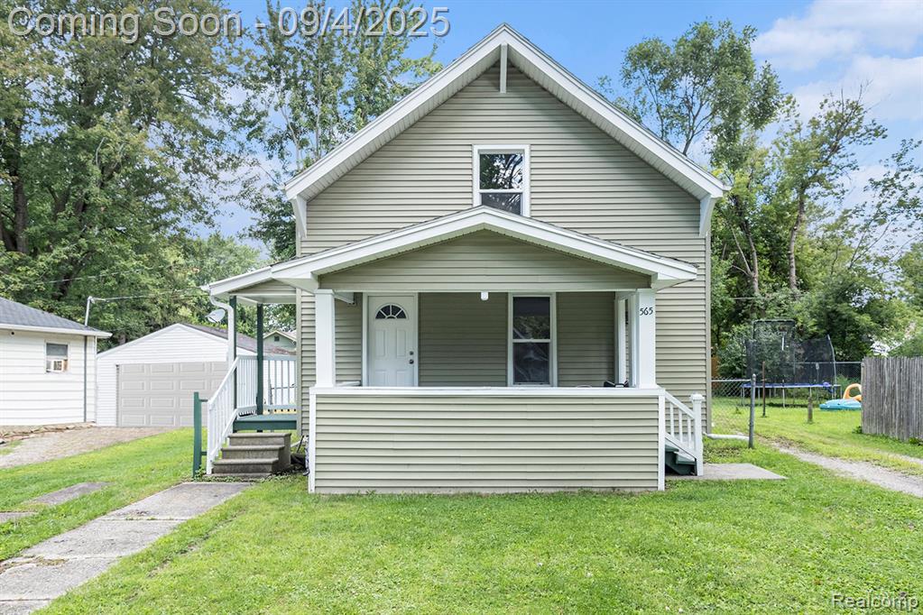 565 Beach Street, Mount Morris, MI 48458 — front exterior