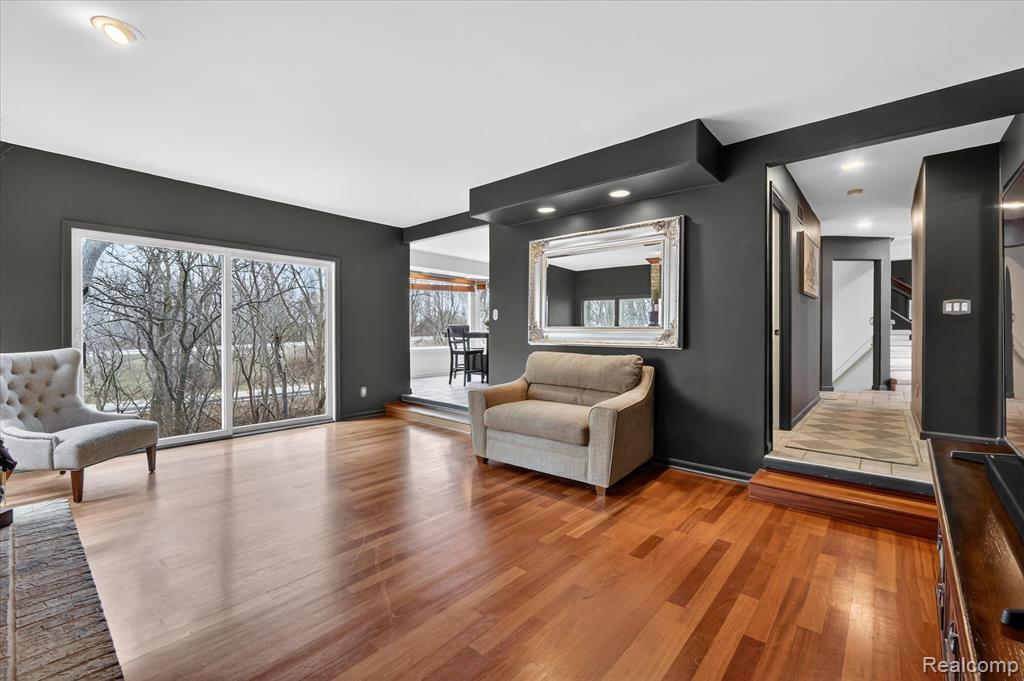10384 Overhill Drive, Brighton, MI 48114 — Photo 9