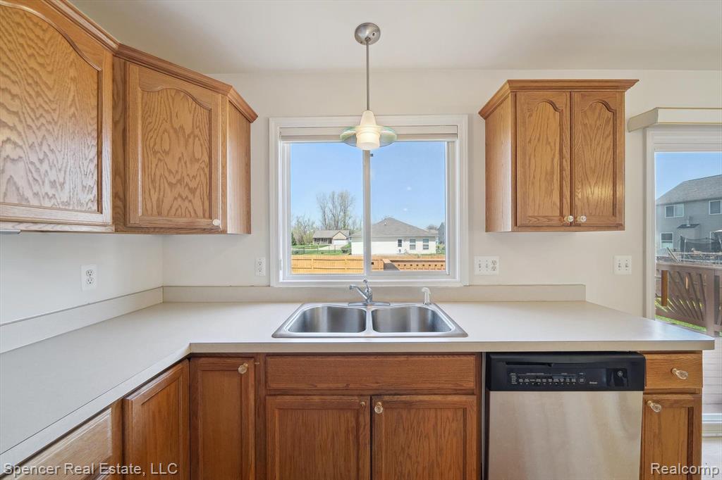 61 Old Carriage Lane, Lapeer, MI 48446 — Photo 16