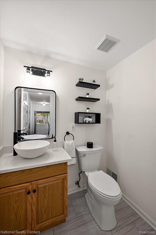 21201 E Chigwidden Street, Northville, MI 48167 — Photo 20