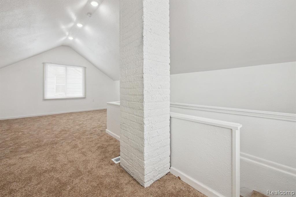 9579 ARTESIAN Street, Detroit, MI 48228 — Photo 23