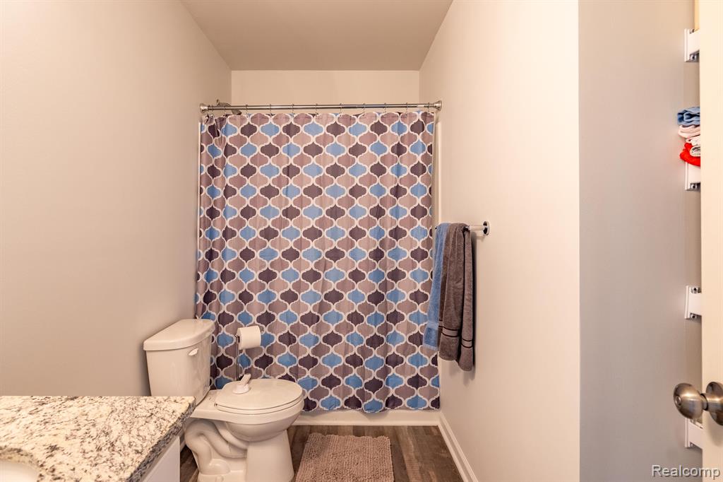 1642 GREENWAY Drive, Ypsilanti, MI 48198 — Photo 29
