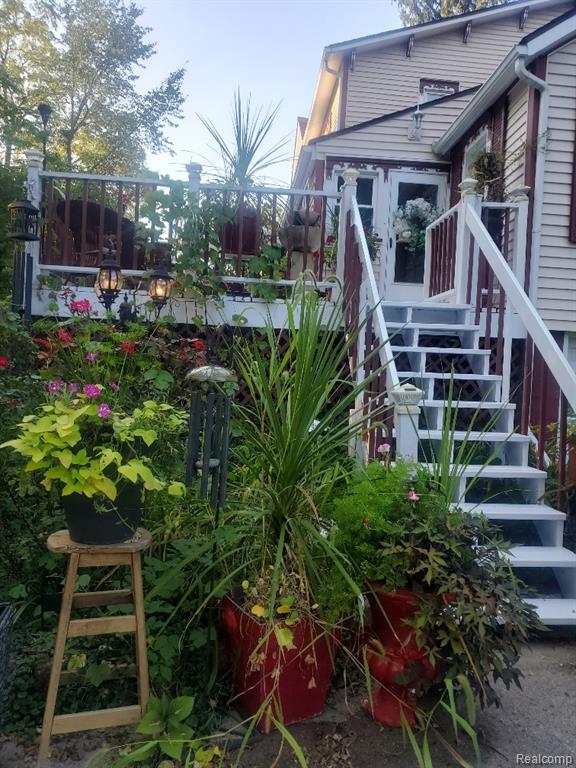 327 Reid Road, Grand Blanc, MI 48439 — Photo 71