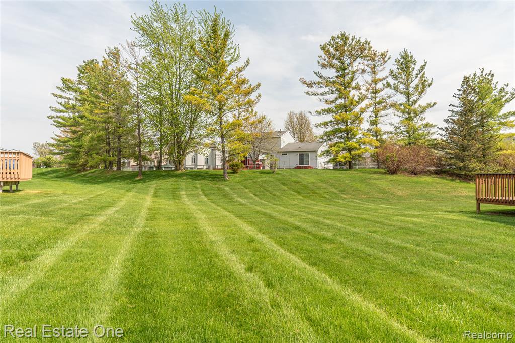 754 Challenging Trail, South Lyon, MI 48178 — Photo 33