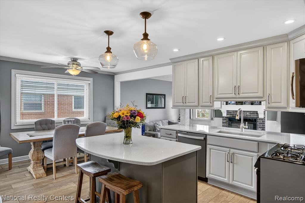 42020 Hystone Street, Canton, MI 48187 — Photo 16