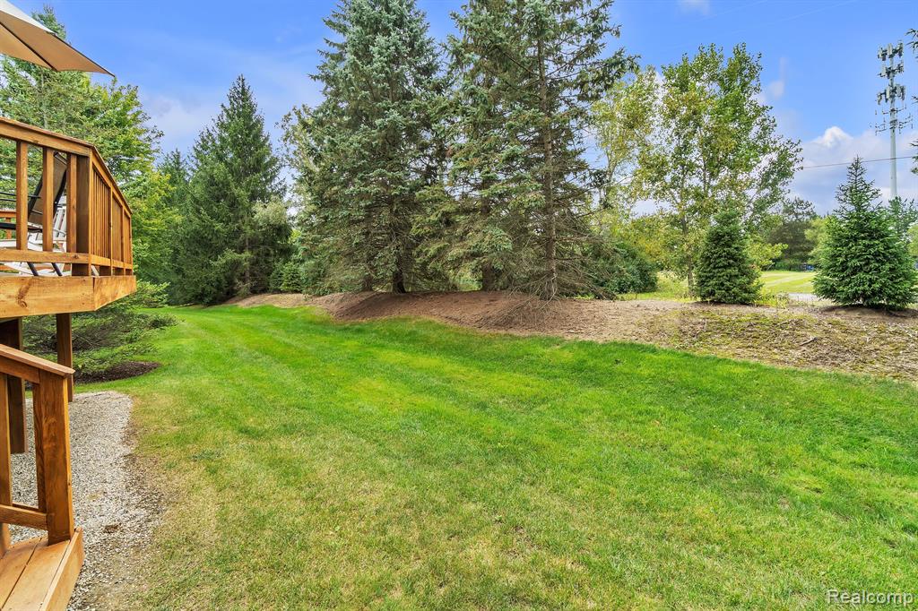 1134 Andover Circle, Commerce Twp, MI 48390 — Photo 44