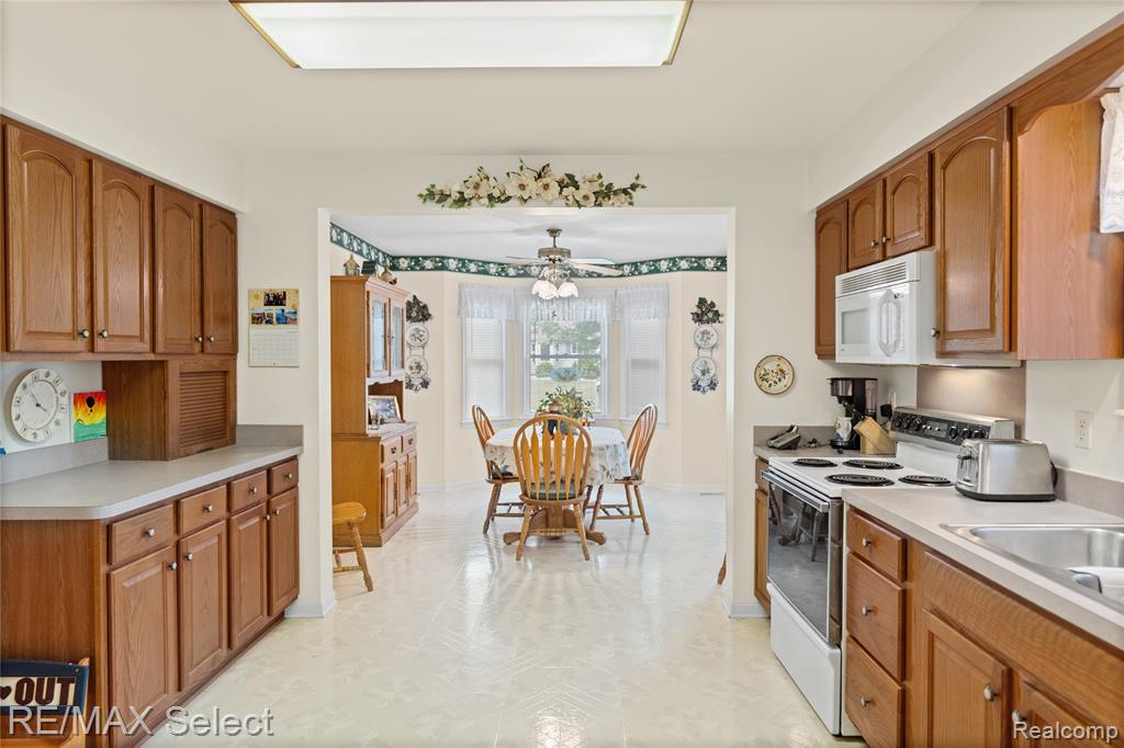 9267 Jill Marie Lane, Swartz Creek, MI 48473 — Photo 4