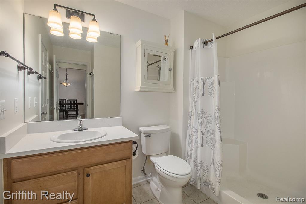 98 SEDUM, Howell, MI 48843 — Photo 13