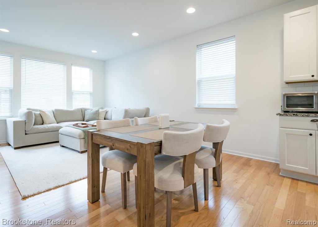 512 Midland Boulevard, Royal Oak, MI 48073 — Photo 15