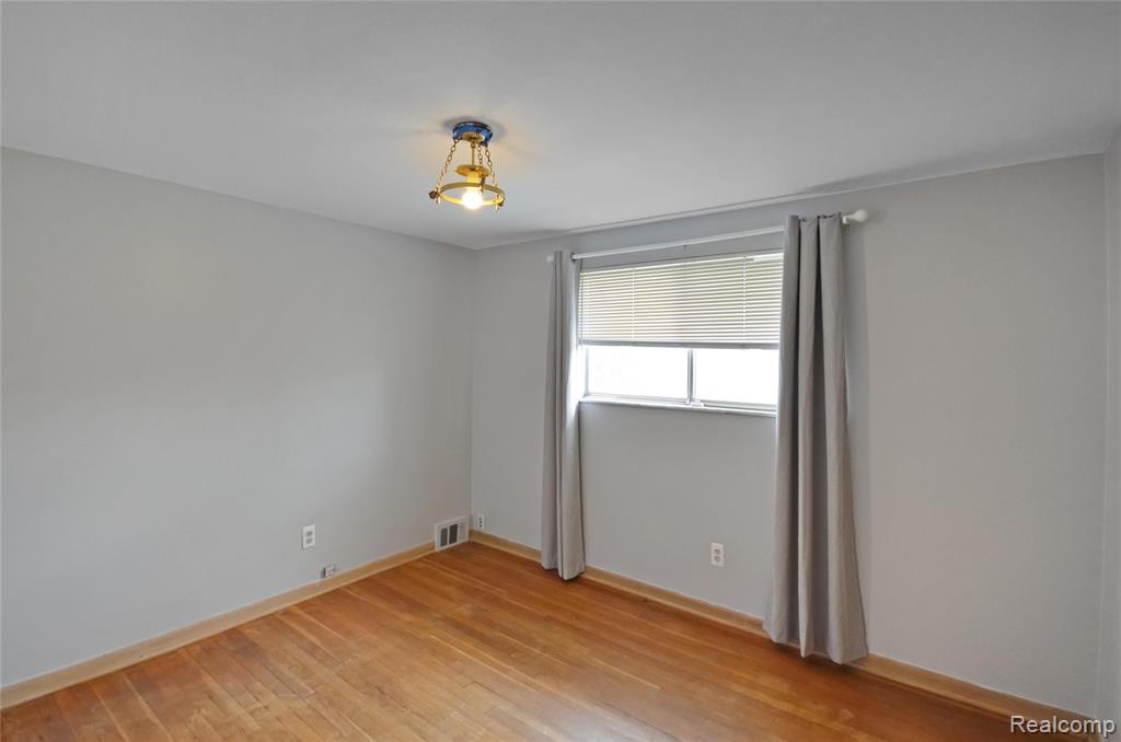 11188 Nancy Drive, Warren, MI 48093 — Photo 31