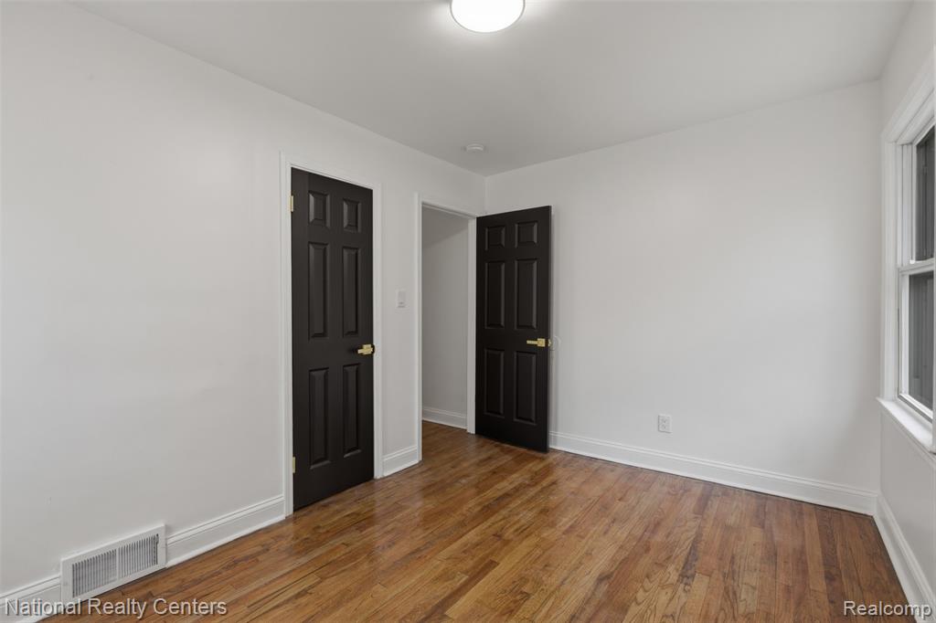 19766 Whitcomb Street, Detroit, MI 48235 — Photo 14