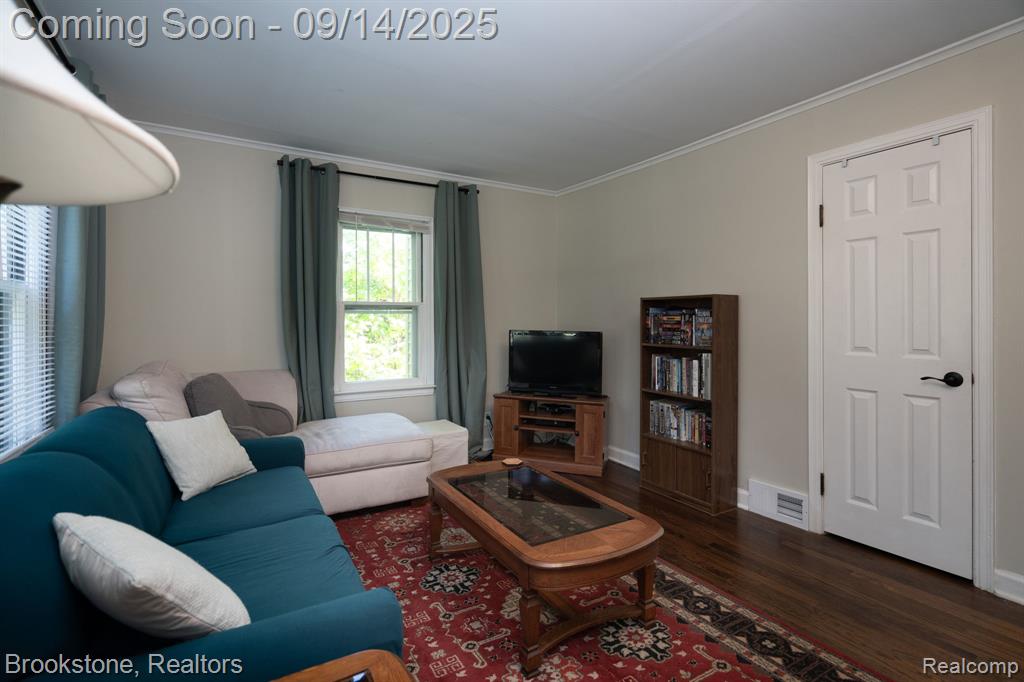 561 Pontiac Street, Oxford, MI 48371 — Photo 7