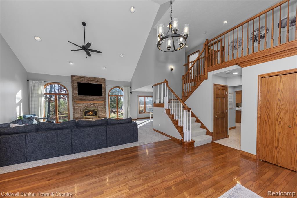 11535 Lancelot Lane, Pinckney, MI 48169 — Photo 17