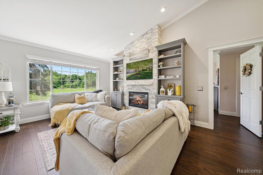 22270 QUAIL RUN Circle, 2, South Lyon, MI 48178 — Photo 9