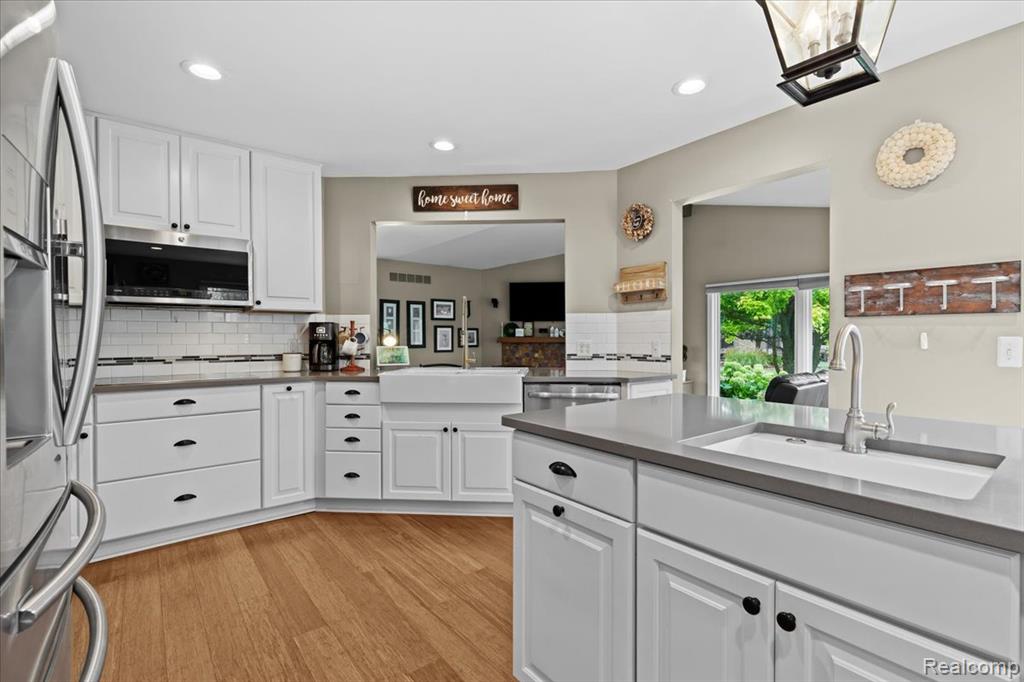 45030 Glengarry Road, Canton, MI 48188 — Photo 8