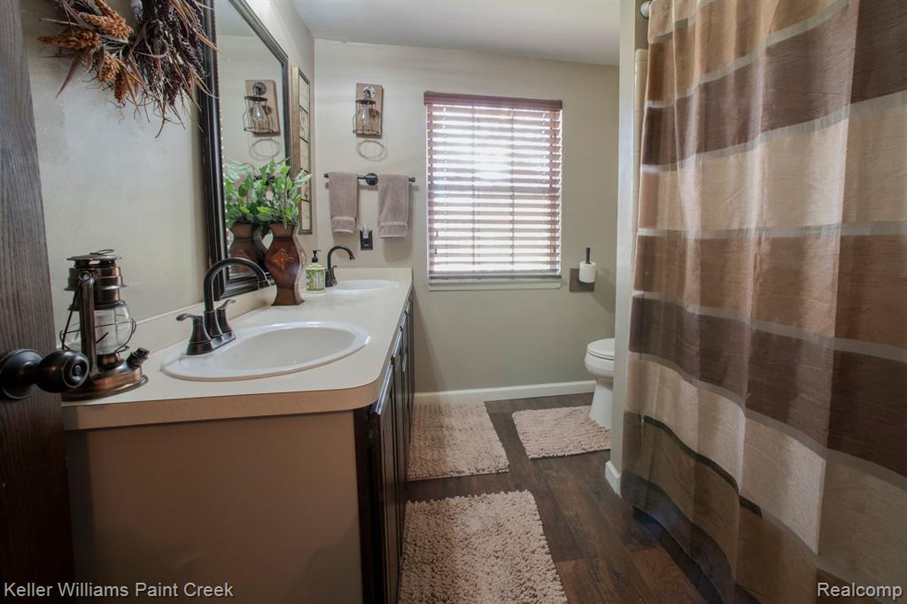 401 PINEHURST Drive, Rochester Hills, MI 48309 — Photo 27