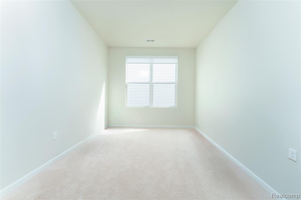 4639 Crestway Drive, Brighton, MI 48116 — Photo 16