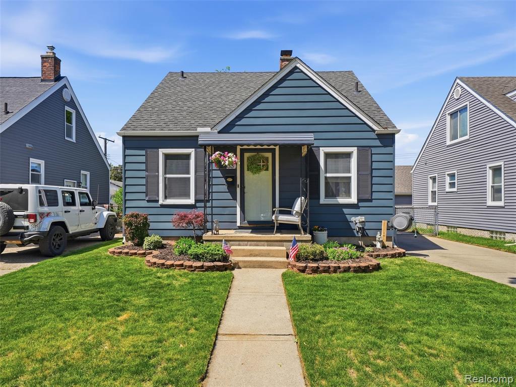 433 Dewey Street, Royal Oak, MI 48067 — front exterior
